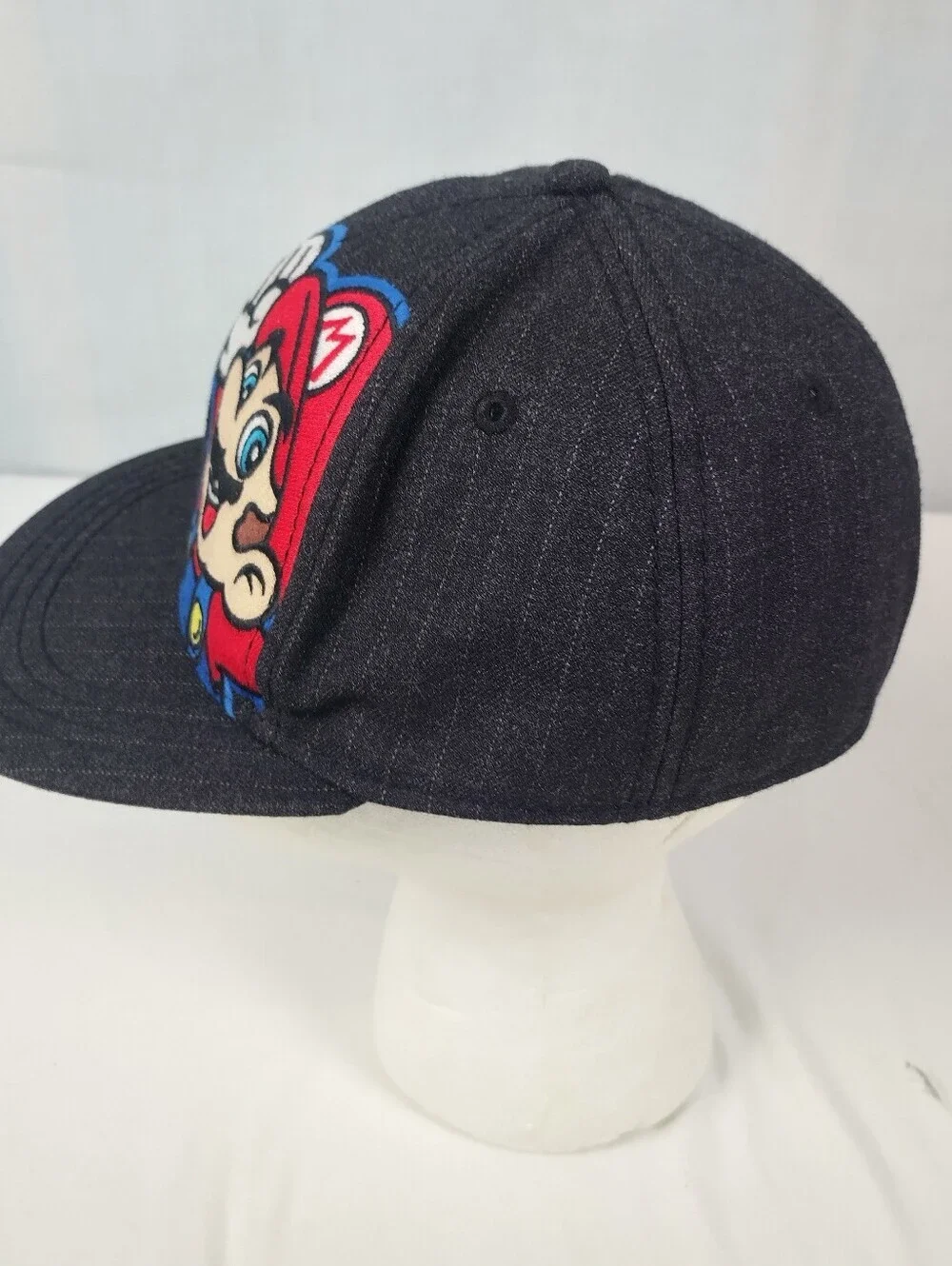 Super Mario Bros Hat (Nintendo) Black Pin-Striped Youth Small/Medium